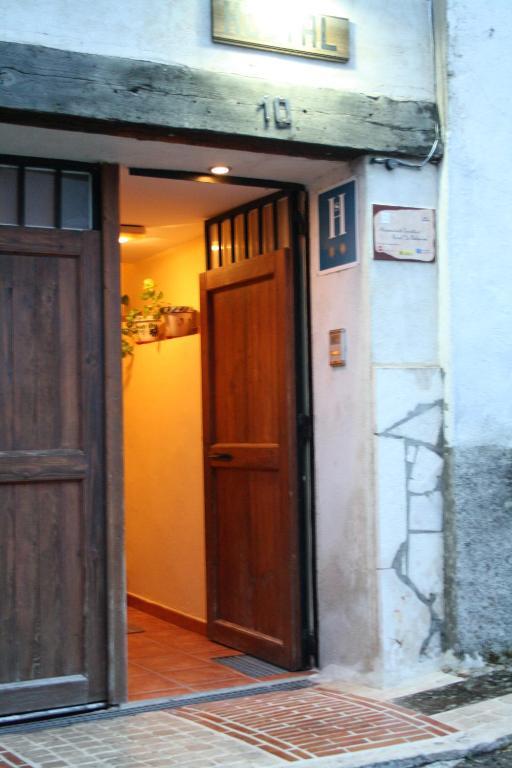 Hostal La Balquina チンチョン エクステリア 写真